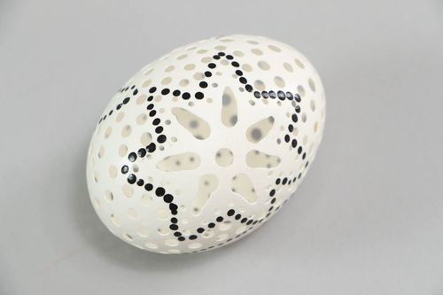 Carved Easter egg - MADEheart.com
