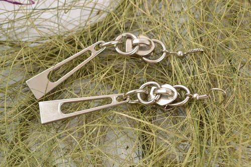 Lange Ohrringe mit Anhängern - MADEheart.com