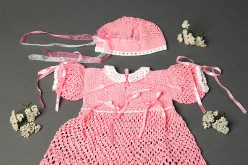 Одежда для девочек ручной работы красивое детское платье и вязаная шапочка - MADEheart.com