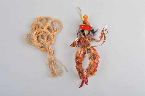 Handmade Designer Puppe Stoff Spielzeug schöne Puppe für Wand Deko Mascarade - MADEheart.com