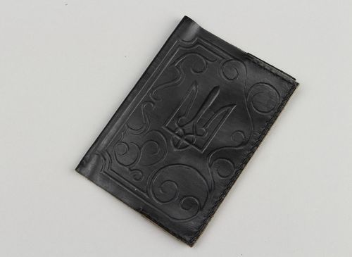 Leather cover for passport - MADEheart.com