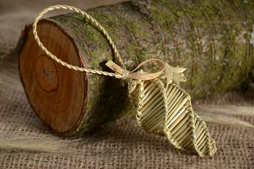 Suspension décorative en paille tressée faite main décoration de Noël originale - MADEheart.com