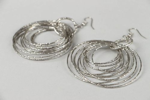 Earrings made ​​of metal - MADEheart.com