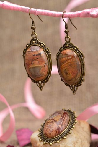 Vintage Schmuckset in Braun ovale Ohrringe und Brosche Damen Geschenk - MADEheart.com