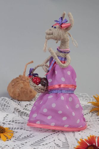 Statuetta capra di corda fatta a mano figurina decorativa da tavolo - MADEheart.com