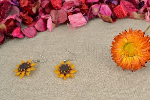 Polymer clay earrings in the shape of sunflowers - MADEheart.com