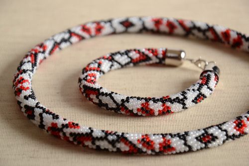 Set tubolare di collana e bracciale fatto a mano kit di accessori da donna - MADEheart.com