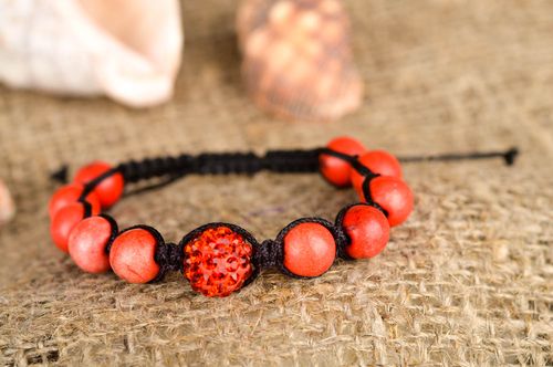 Bracelet lacet ciré Bijou fait main rouge perles fantaisie Accessoire pour femme - MADEheart.com