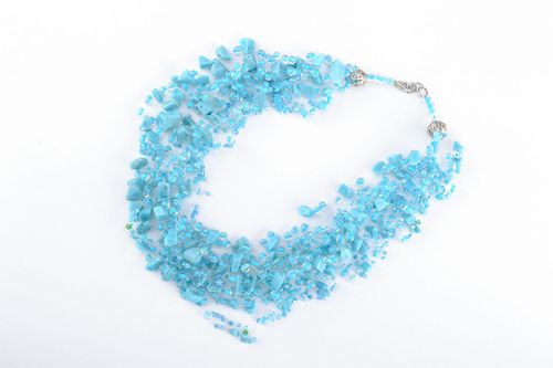 Necklace with turquoise and beads - MADEheart.com