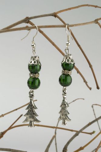 Lange Ohrringe mit Glasperlen - MADEheart.com