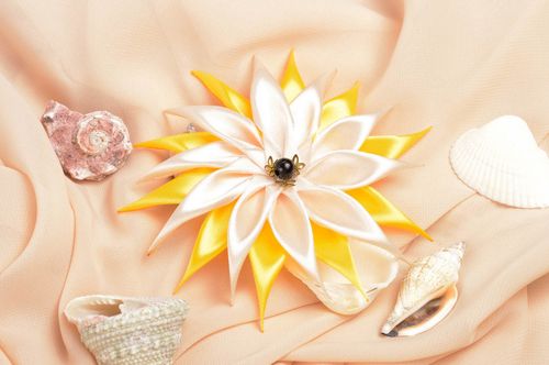 Gelb weiße Blume Haarspange handgemachter Schmuck Accessoire für Mädchen grell  - MADEheart.com