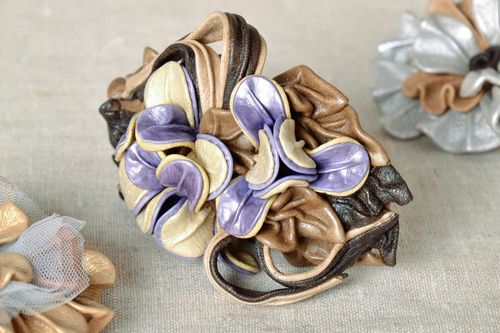 Fermacapelli di cuoio fatto a mano fermaglio capelli accessorio originale - MADEheart.com