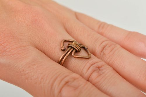 Stylish handmade metal ring artisan jewelry designs metal craft gifts for her - MADEheart.com