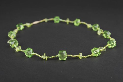 Handgefertigt Rocailles Kette Designer Schmuck Frauen Accessoire in Grün - MADEheart.com