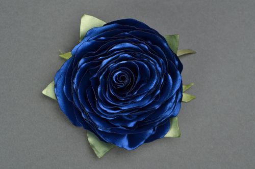 Satin ribbon brooch hair clip in the shape of blue rose - MADEheart.com