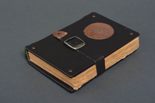 Handmade designer notebook with leather cover and metal styled on ancient book  - MADEheart.com