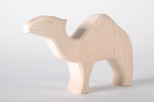 Wooden toy Camel - MADEheart.com