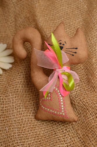 Imán de nevera artesanal elemento decorativo de tela regalo original pintado - MADEheart.com