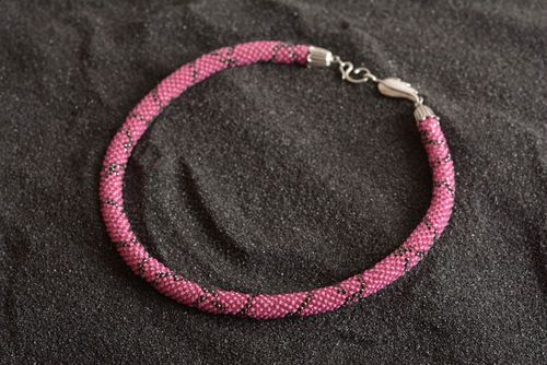 Collar de abalorios con ornamento rosado bisutería artesanal regalo para mujer - MADEheart.com