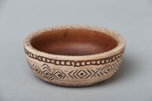 Small clay bowl - MADEheart.com