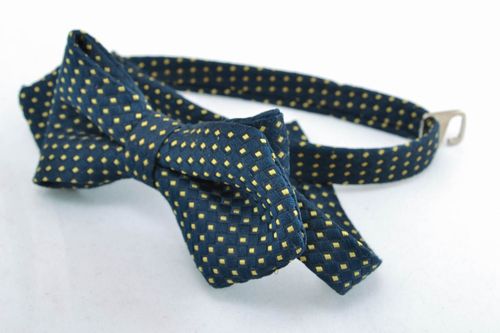 Bow tie with fastener - MADEheart.com