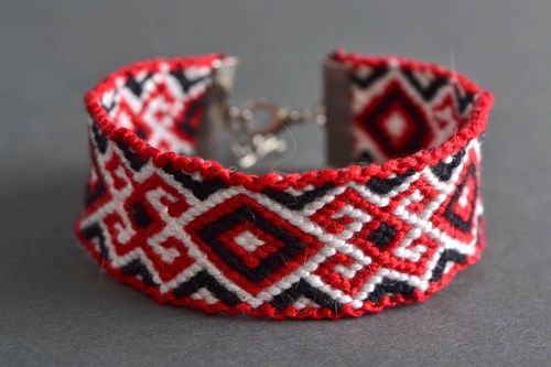 Beautiful handmade womens macrame woven thread bracelet in ethnic style - MADEheart.com