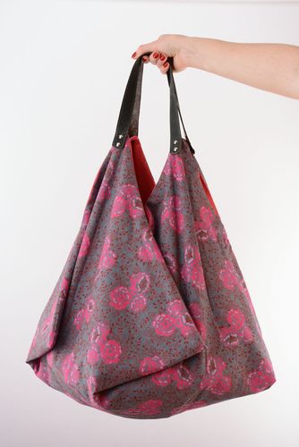 Mala grande em forma do saco artesanal de tecido  - MADEheart.com