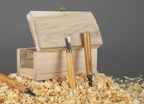 Wooden box for creative work - MADEheart.com
