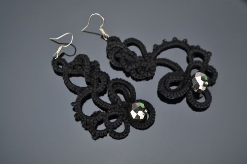 Black lace earrings - MADEheart.com