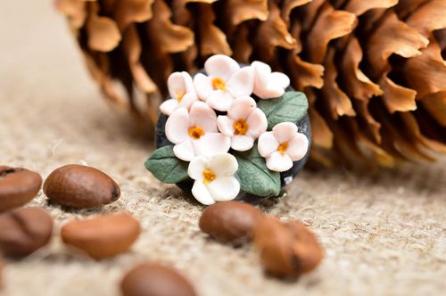 Brosche Modeschmuck handgeschaffen Schmuck für Frauen stilvoller Polymer Schmuck - MADEheart.com