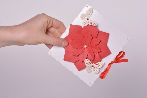 Carte de voeux scrapbooking faite main fleur rouge papillons Petit cadeau - MADEheart.com