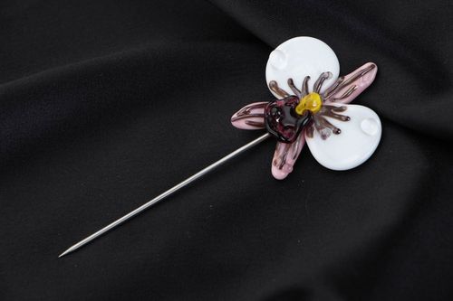 Broche en verre artisanale Orchidée blanche - MADEheart.com