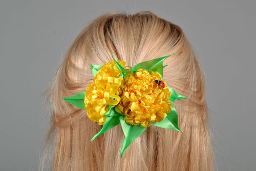 Hair clip made using kanzashi technique Yellow Flowers - MADEheart.com