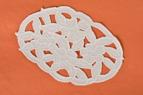 Handmade linen napkin designer interior decor ideas white flower napkin - MADEheart.com