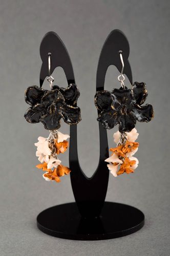 Boucles doreilles fleurs Bijou fait main pâte polymère Accessoire femme long - MADEheart.com