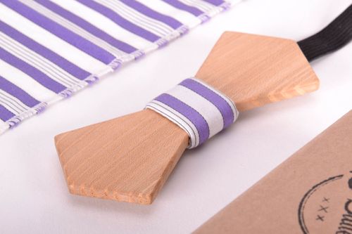 Wooden bow-tie with handkerchief - MADEheart.com