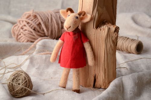 Interieur Kuscheltier Ziege - MADEheart.com