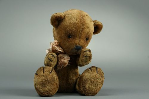 Vintage plush Teddy bear - MADEheart.com