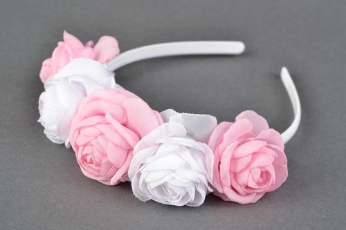 Serre-tête à cheveux en fleurs artificielles fait main blanc rose en chiffon - MADEheart.com