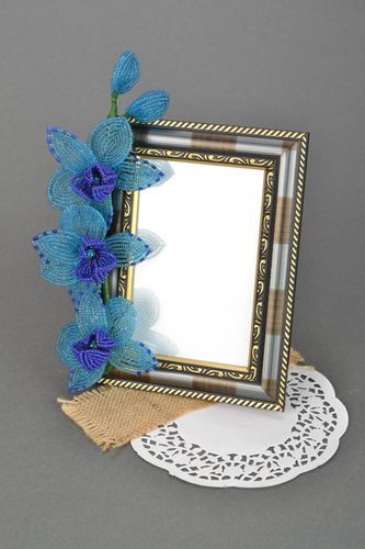 Cadre photo avec fleurs en perles de rocaille - MADEheart.com
