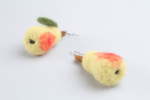 Wool earrings Pears - MADEheart.com
