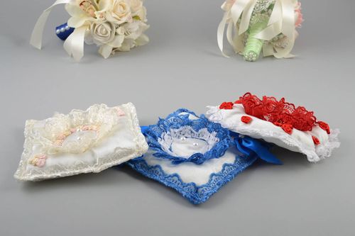 Cojines de boda para anillos hechos a mano de tela bonitos 3 artículos  - MADEheart.com