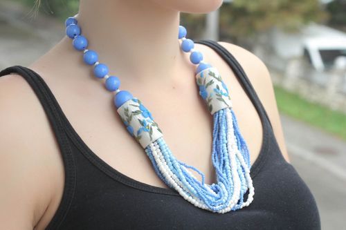 Collar de abalorios y arcilla polimérica - MADEheart.com