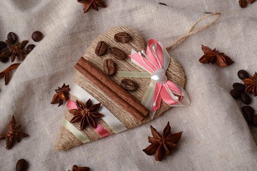 Imán de nevera con forma de corazón Café y canela - MADEheart.com