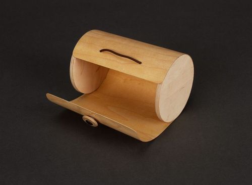 Box made of birch bark wood - MADEheart.com