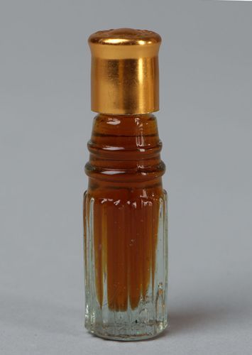 Authors sandal scented perfume - MADEheart.com