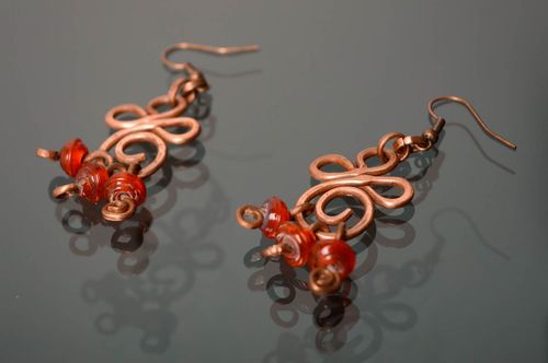 Wire wrap copper earrings with lampwork beads - MADEheart.com