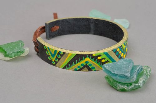 Bracelet cuir naturel Bijou fait main ornement peint original Accessoire femme - MADEheart.com