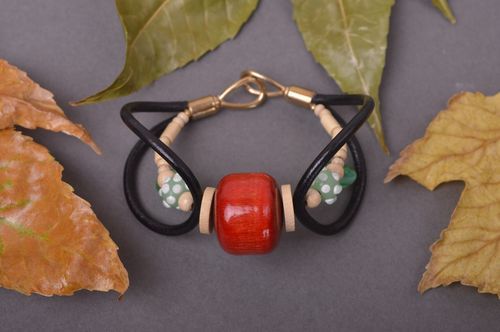 Bracelet large Bijou fait main cuir bois verre design stylé Cadeau original - MADEheart.com