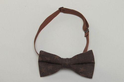 Dunkle Textil Fliege aus Stoff - MADEheart.com